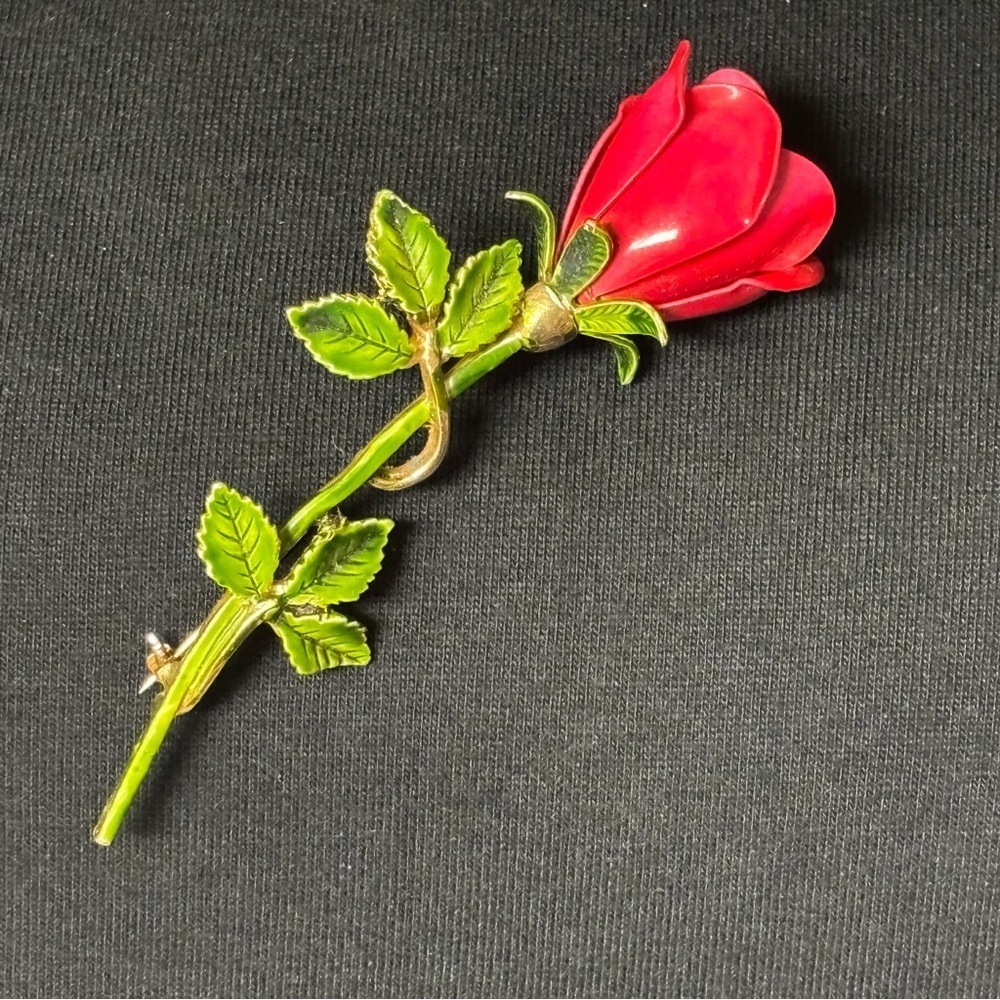 Vintage Beautiful Red Rose Enamel Brooch with Green Leaves